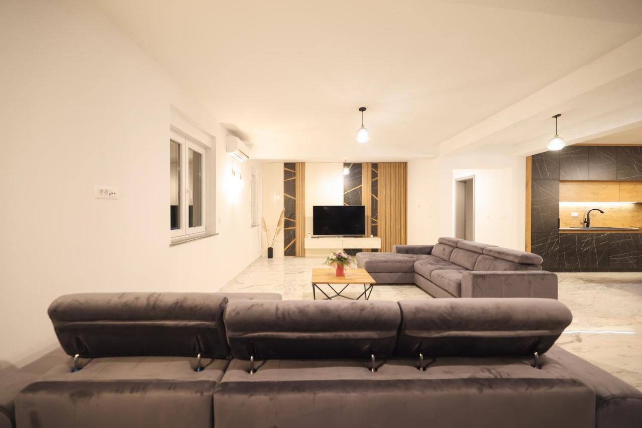Rhapsody In Green - Luxury Villa In Zadar Crno Dış mekan fotoğraf